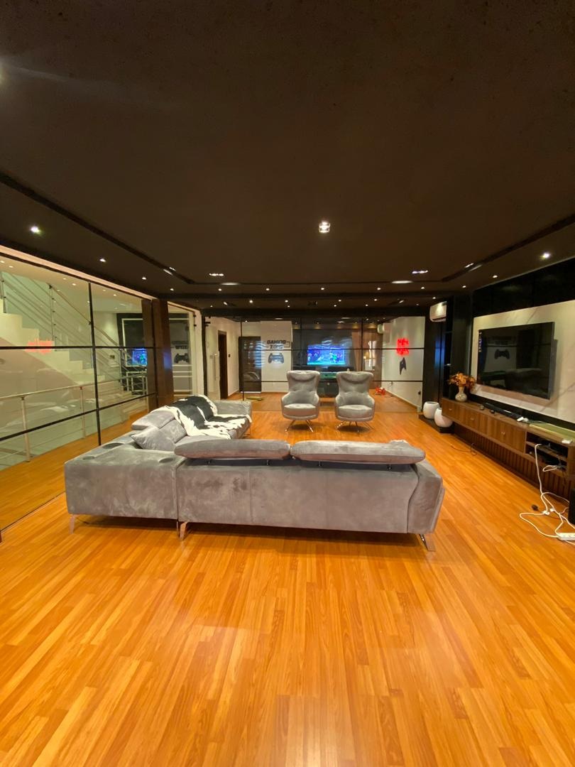 Entertainment lounge wide view